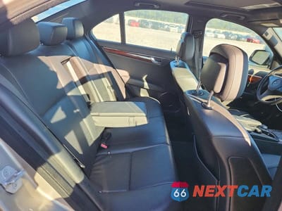 Zdjęcie 10 z 12 samochodu: 2009 MERCEDES-BENZ C 300 VIN:WDDGF54X59F233762 - miniatura