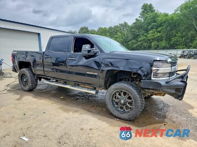 Czwarte zdjęcie samochodu z boku: 2015 CHEVROLET SILVERADO K2500 HEAVY DUTY LT VIN:1GC1KVE83FF105681 - miniatura