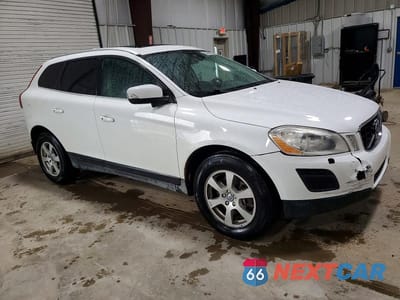 Czwarte zdjęcie samochodu z boku: 2012 VOLVO XC60 3.2 VIN:YV4952DZ3C2241764 - miniatura