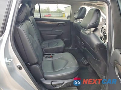 Zdjęcie 11 z 13 samochodu: 2024 TOYOTA HIGHLANDER PLATINUM VIN:5TDKDRBH7RS542582 - miniatura