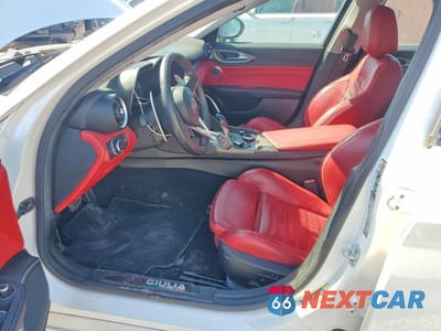 Zdjęcie 7 z 12 samochodu: 2017 ALFA ROMEO GIULIA TI Q4 VIN:ZARFAEEN9H7560780 - miniatura