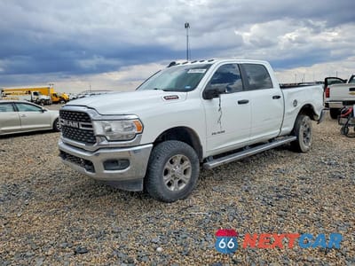 2023 RAM 2500 BIG HORN 3C6UR5DJ3PG580641 - główne zdjęcie licytacji z USA - miniatura