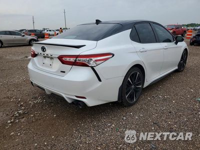 Trzecie zdjęcie samochodu z tyłu: 2020 TOYOTA CAMRY XSE VIN:4T1K61AK9LU337790 - miniatura