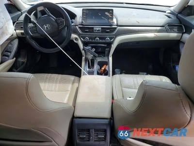 Zdjęcie 8 z 13 samochodu: 2019 HONDA ACCORD EXL VIN:1HGCV1F53KA023844 - miniatura