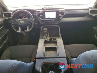 Zdjęcie 8 z 12 samochodu: 2022 TOYOTA TUNDRA SR5 VIN:5TFLA5DA0NX049093 - miniatura