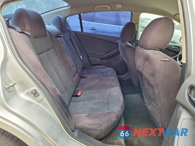 Zdjęcie 10 z 13 samochodu: 2012 NISSAN ALTIMA 2.5 VIN:1N4AL2AP3CN432744 - miniatura