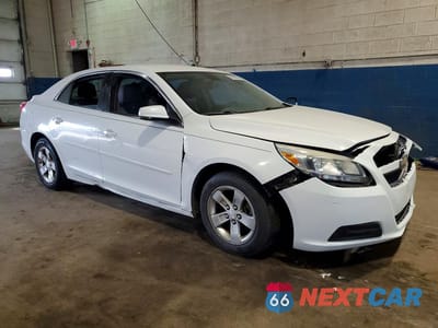 Czwarte zdjęcie samochodu z boku: 2013 CHEVROLET MALIBU LS VIN:1G11B5SA5DF320931 - miniatura