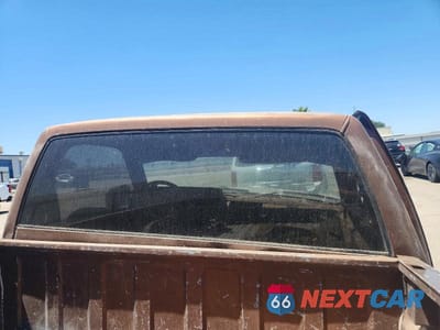 Zdjęcie 10 z 12 samochodu: 1989 GMC SIERRA C2500 VIN:1GTFC24K1KE548166 - miniatura