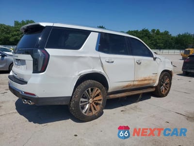 Trzecie zdjęcie samochodu z tyłu: 2025 CHEVROLET TAHOE K1500 PREMIER VIN:1GNS6SR82SR246680 - miniatura