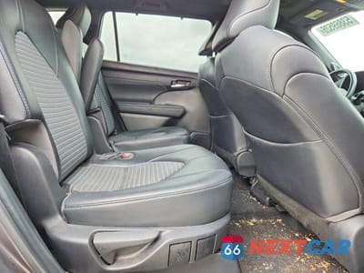 Zdjęcie 11 z 13 samochodu: 2022 TOYOTA HIGHLANDER XSE VIN:5TDJZRAH7NS108123 - miniatura