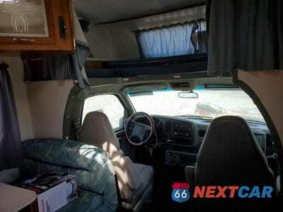 Piąte zdjęcie samochodu w środku: 2000 COACHMEN CATALINA VIN:1GBJG31J9Y1254583 - miniatura