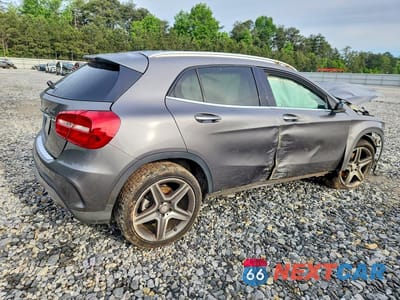 Trzecie zdjęcie samochodu z tyłu: 2015 MERCEDES-BENZ GLA 250 4MATIC VIN:WDCTG4GB8FJ030805 - miniatura