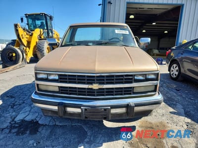 Piąte zdjęcie samochodu w środku: 1988 CHEV GMT-400 C1500 VIN:1GCDC14Z3JE179811 - miniatura