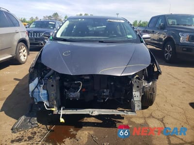 Piąte zdjęcie samochodu w środku: 2021 TOYOTA PRIUS LE VIN:JTDKAMFU7M3138968 - miniatura