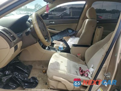 Zdjęcie 7 z 12 samochodu: 2005 HONDA ACCORD LX VIN:1HGCM56495A099008 - miniatura