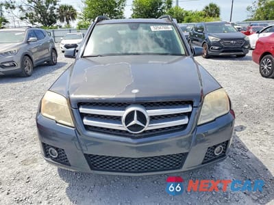 Piąte zdjęcie samochodu w środku: 2010 MERCEDES-BENZ GLK 350 VIN:WDCGG5GB5AF522842 - miniatura
