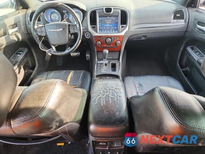 Zdjęcie 8 z 12 samochodu: 2012 CHRYSLER 300 VIN:2C3CCADT8CH315339 - miniatura