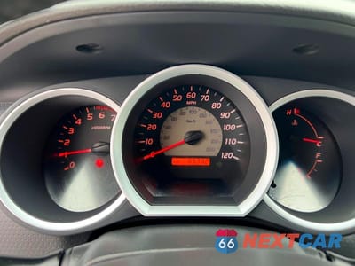 Zdjęcie 9 z 11 samochodu: 2010 TOYOTA TACOMA ACCESS CAB VIN:5TEUX4EN5AZ744011 - miniatura