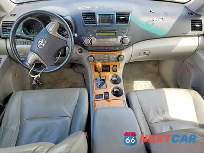Zdjęcie 8 z 13 samochodu: 2010 TOYOTA HIGHLANDER HYBRID LIMITED VIN:JTEJW3EH6A2040054 - miniatura