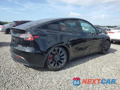 Trzecie zdjęcie samochodu z tyłu: 2021 TESLA MODEL Y VIN:5YJYGDEF8MF305692 - miniatura
