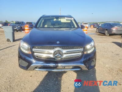 Piąte zdjęcie samochodu w środku: 2017 MERCEDES-BENZ GLC 300 VIN:WDC0G4JB8HF256909 - miniatura