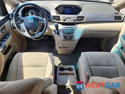 Zdjęcie 8 z 13 samochodu: 2015 HONDA ODYSSEY LX VIN:5FNRL5H25FB069357 - miniatura
