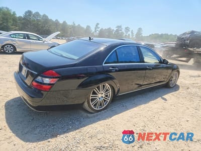 Trzecie zdjęcie samochodu z tyłu: 2008 MERCEDES-BENZ S 550 VIN:WDDNG71X58A175880 - miniatura