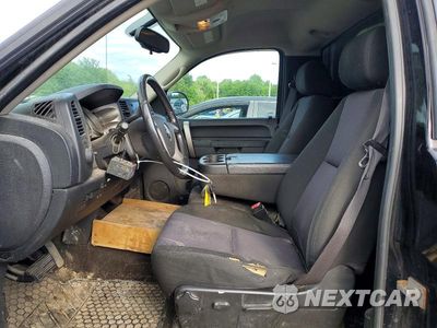 Zdjęcie 7 z 13 samochodu: 2010 CHEVROLET SILVERADO K2500 HEAVY DUTY LT VIN:1GC3KXBGXAF116752 - miniatura