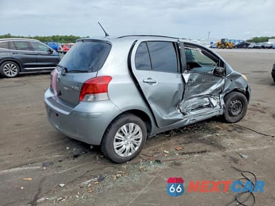 Trzecie zdjęcie samochodu z tyłu: 2010 TOYOTA YARIS BASE VIN:JTDKT4K34A5320196 - miniatura