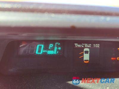 Zdjęcie 9 z 12 samochodu: 2012 TOYOTA PRIUS C FOUR VIN:JTDKDTB38C1005984 - miniatura