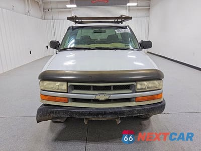 Piąte zdjęcie samochodu w środku: 2000 CHEVROLET S TRUCK S10 VIN:1GCCS19W1Y8176010 - miniatura