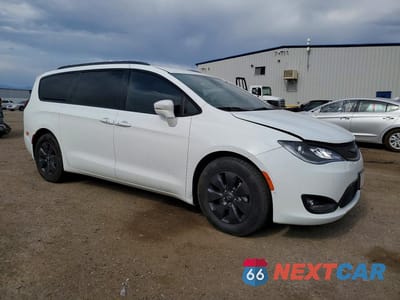 Czwarte zdjęcie samochodu z boku: 2020 CHRYSLER PACIFICA HYBRID LIMITED VIN:2C4RC1N70LR199488 - miniatura