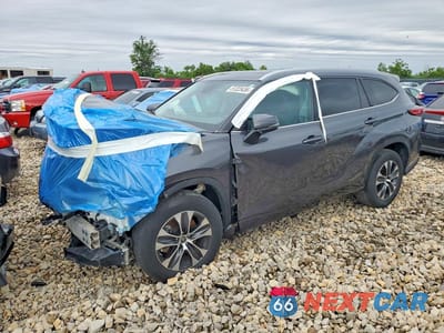 2022 TOYOTA HIGHLANDER XLE 5TDGZRAH5NS551428 - główne zdjęcie licytacji z USA - miniatura