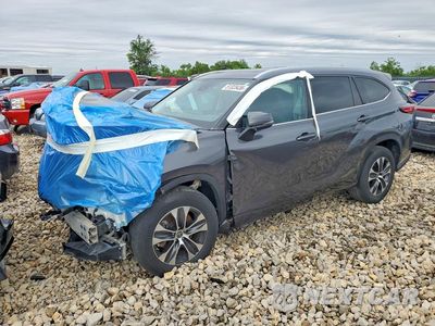 2022 TOYOTA HIGHLANDER XLE 5TDGZRAH5NS551428 - główne zdjęcie licytacji z USA - miniatura