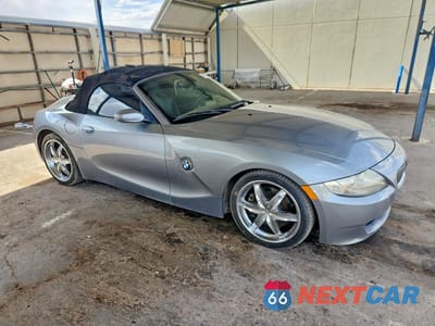 Czwarte zdjęcie samochodu z boku: 2006 BMW Z4 3.0SI VIN:4USBU53546LX01398 - miniatura