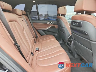 Zdjęcie 11 z 13 samochodu: 2019 BMW X5 XDRIVE40I VIN:5UXCR6C57KLL02768 - miniatura