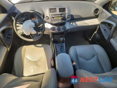 Zdjęcie 8 z 13 samochodu: 2012 TOYOTA RAV4 BASE VIN:JTMZF4DV5CD032040 - miniatura