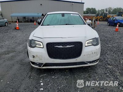 Piąte zdjęcie samochodu w środku: 2016 CHRYSLER 300 S VIN:2C3CCABG5GH135067 - miniatura