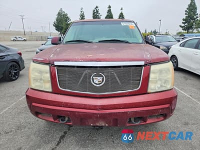 Piąte zdjęcie samochodu w środku: 2002 CADILLAC ESCALADE LUXURY VIN:1GYEK63N92R289916 - miniatura