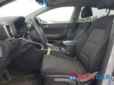 Zdjęcie 7 z 13 samochodu: 2017 KIA SPORTAGE LX VIN:KNDPMCAC8H7169201 - miniatura
