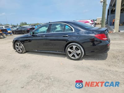 Drugie zdjęcie samochodu z przodu: 2020 MERCEDES-BENZ E 350 4MATIC VIN:WDDZF8EBXLA732266 - miniatura
