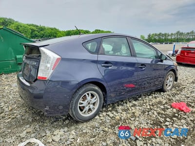 Trzecie zdjęcie samochodu z tyłu: 2011 TOYOTA PRIUS TWO VIN:JTDKN3DU1B0319337 - miniatura