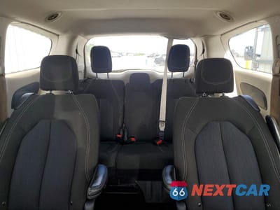 Zdjęcie 10 z 13 samochodu: 2023 CHRYSLER VOYAGER LX VIN:2C4RC1CG3PR553996 - miniatura