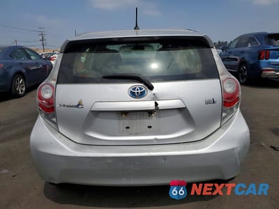 Zdjęcie 6 z 12 samochodu: 2013 TOYOTA PRIUS C TWO VIN:JTDKDTB39D1545572 - miniatura