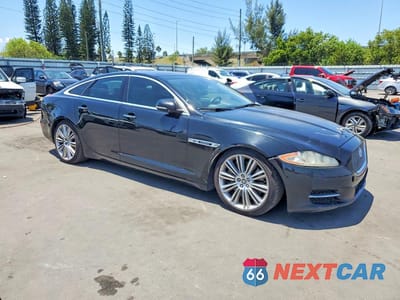 Czwarte zdjęcie samochodu z boku: 2012 JAGUAR XJ SUPERCHARGED VIN:SAJWA1GE5CMV34303 - miniatura