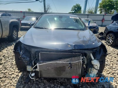 Piąte zdjęcie samochodu w środku: 2019 CHEVROLET MALIBU LT VIN:1G1ZD5ST4KF142490 - miniatura