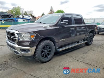 2019 RAM 1500 BIG HORN 1C6RRFFG5KN749832 - główne zdjęcie licytacji z USA - miniatura