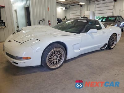 1997 CHEVROLET CORVETTE 1G1YY22G1V5102752 - główne zdjęcie licytacji z USA - miniatura