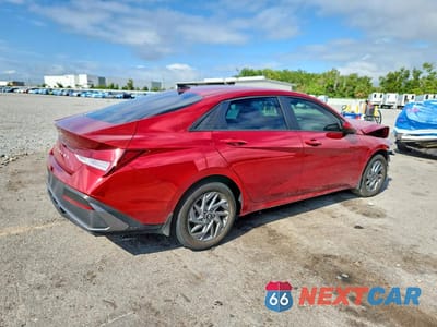 Trzecie zdjęcie samochodu z tyłu: 2024 HYUNDAI ELANTRA SEL VIN:KMHLM4DG1RU799109 - miniatura