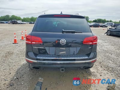 Zdjęcie 6 z 14 samochodu: 2017 VOLKSWAGEN TOUAREG WOLFSBURG VIN:WVGRF7BP3HD004584 - miniatura